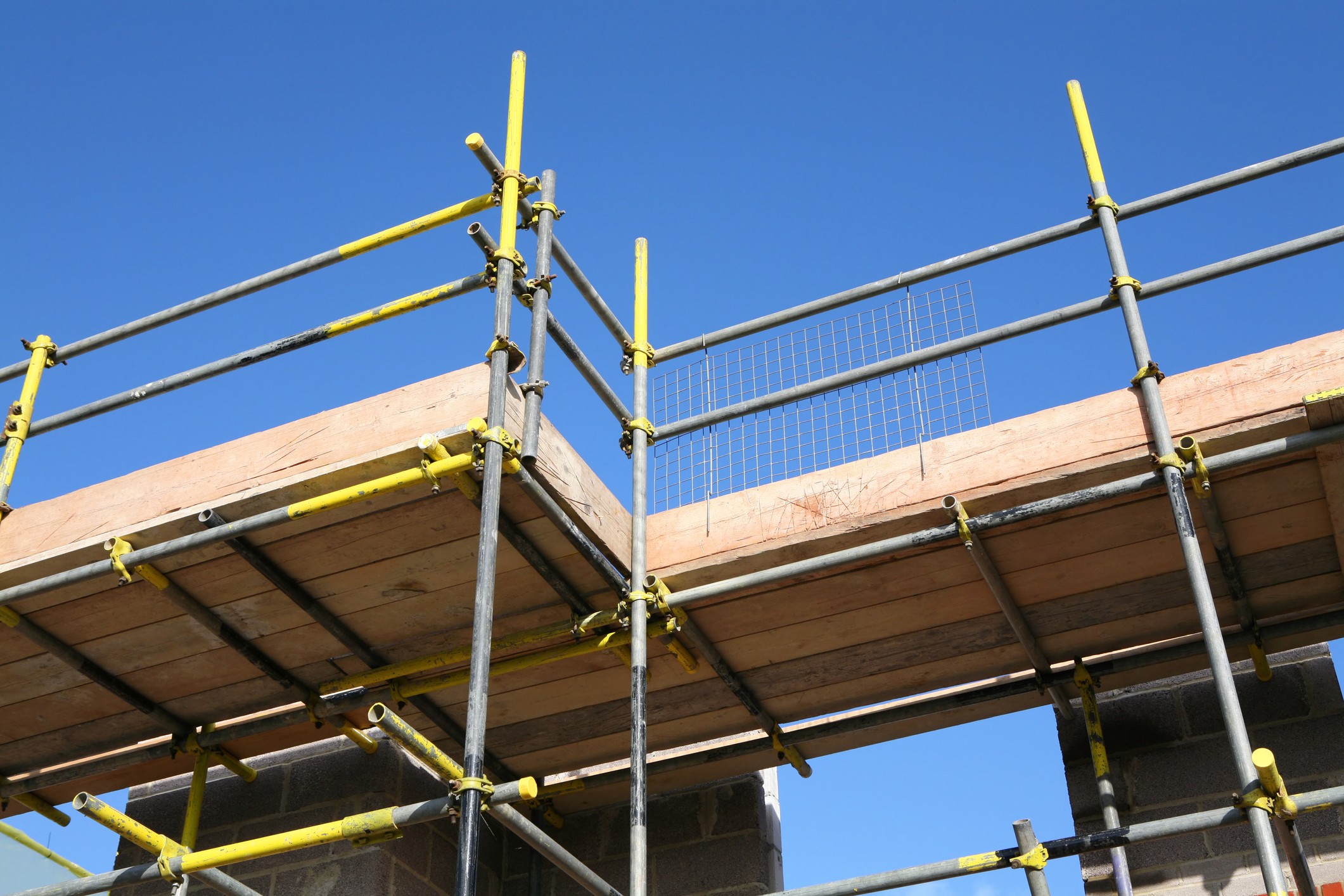 Prioritize Work Site Safety with Guardrail and Handrail Installation & Rentals