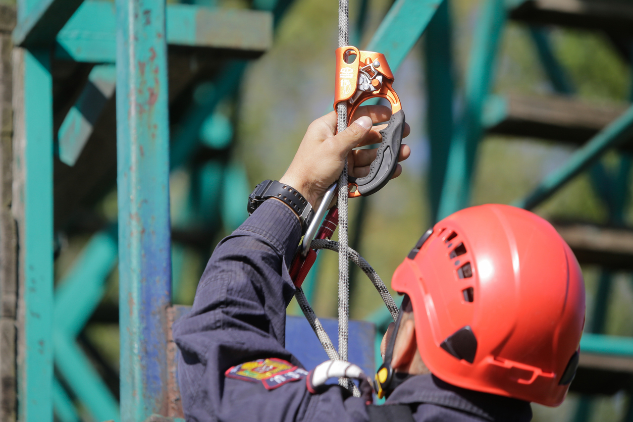 Rope Rescue Standby Services for Renewable Energy Sites: Wind Turbines and Solar Installations