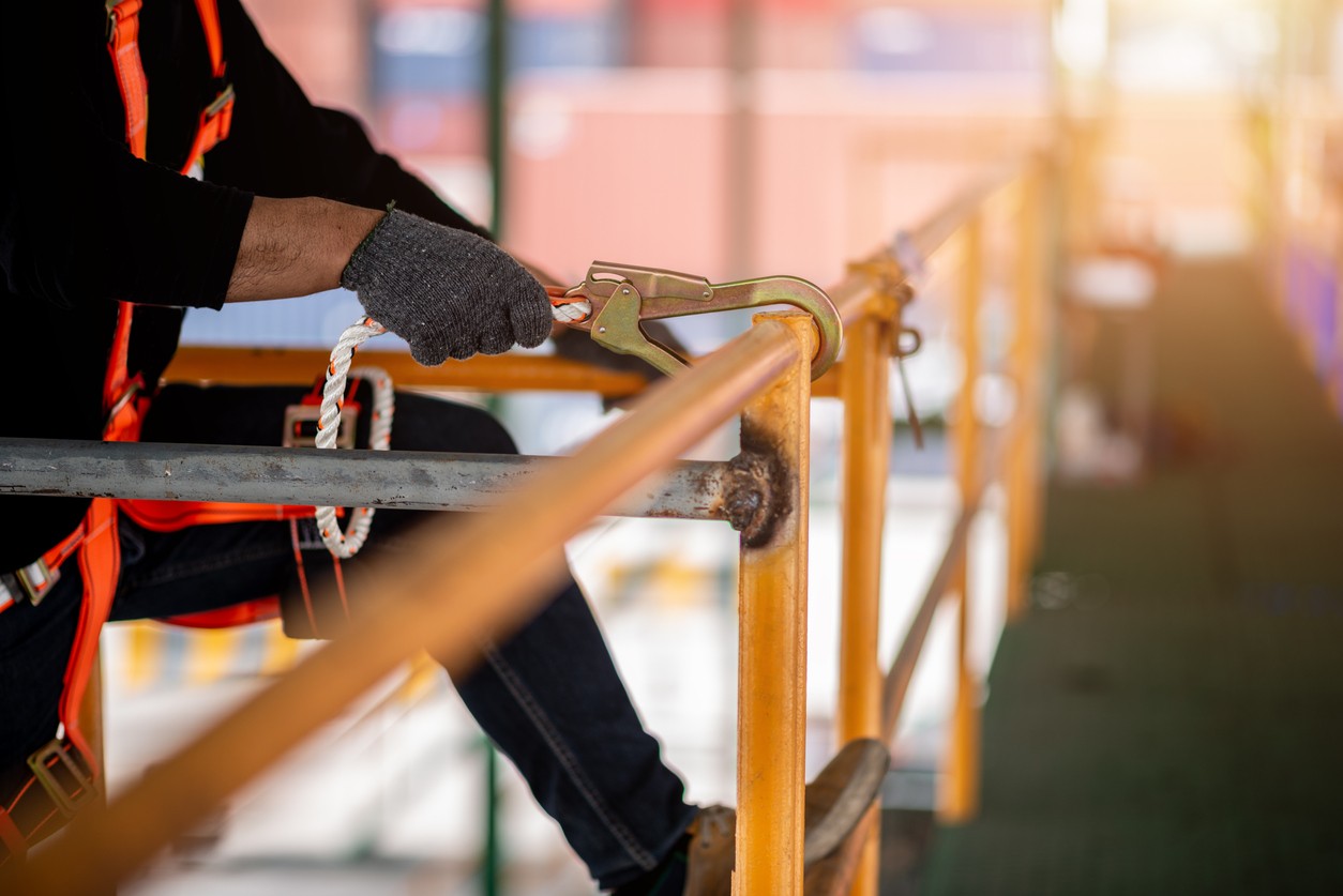 Why Fall Protection Courses are Standard in Many Industries
