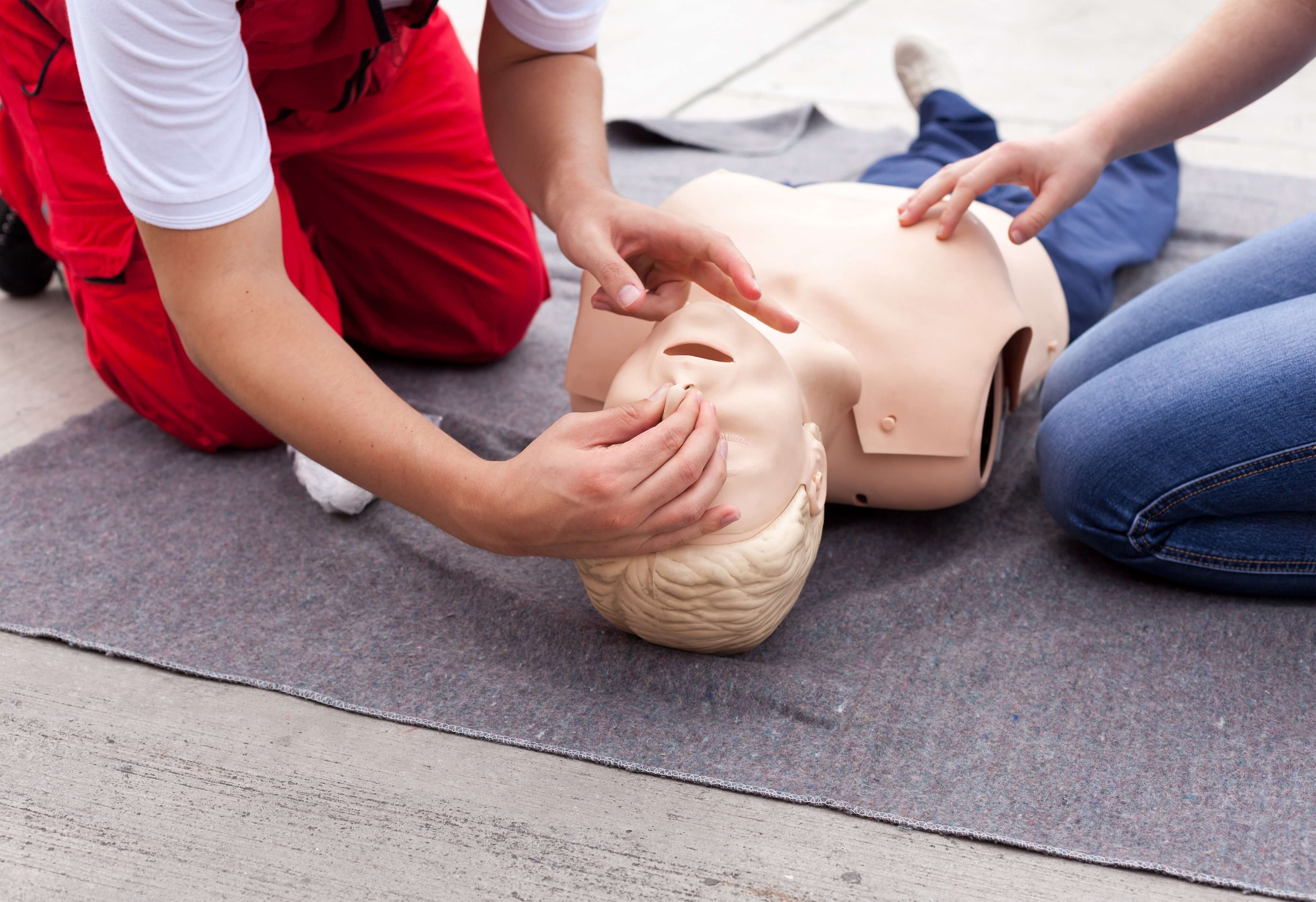 Why it is Important All Employees Take a First Aid Training Course